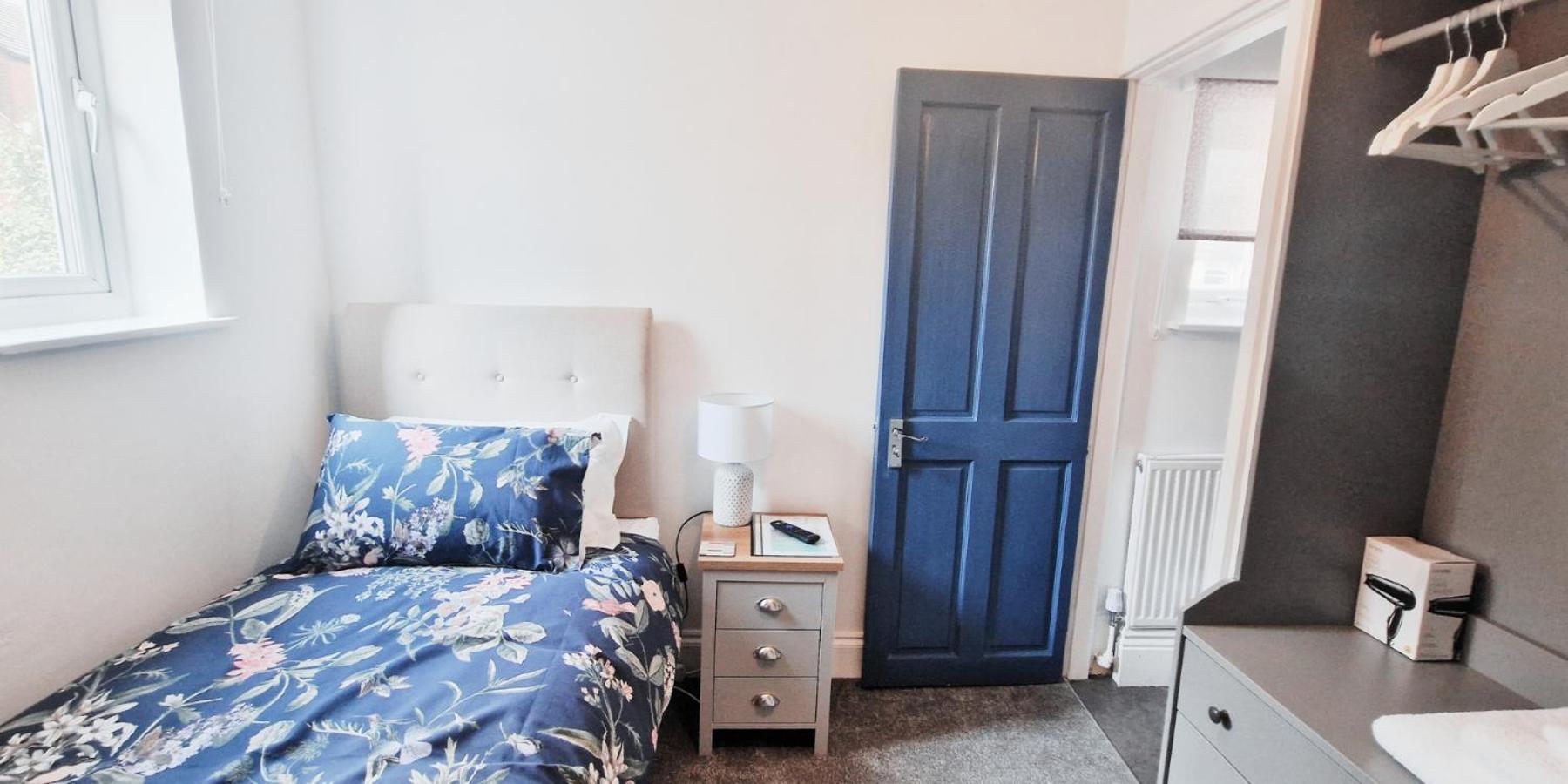 Single Room In Modern House Near Nottingham Ngoại thất bức ảnh